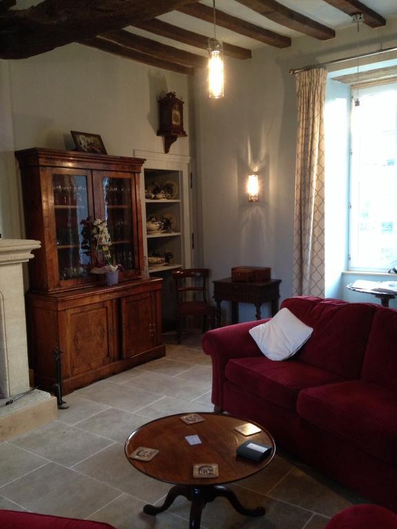 Le Manoir De La Vieille Douve Bed and Breakfast Bourg-d'Ire Εξωτερικό φωτογραφία